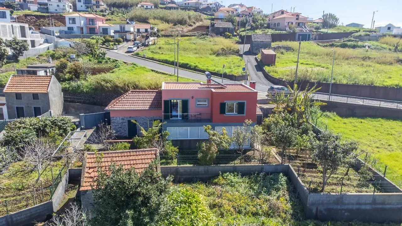The Red Nest By Galmi Διαμέρισμα Arco da Calheta